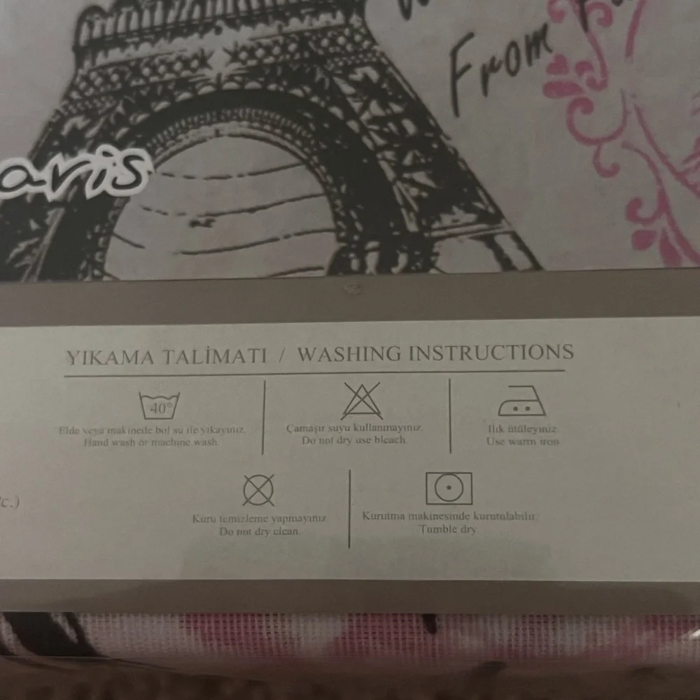 Chic White and Pink Duvet Cover with Eiffel Tower Design